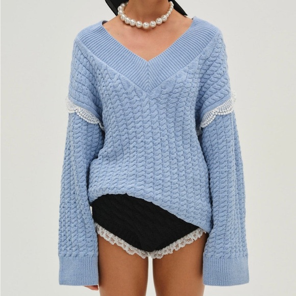 $259 NWT Blue For Love And Lemons “Tierra” Oversized V-Neck Sweater Sz X-Small - Picture 1 of 8